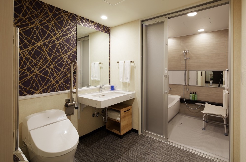 Universal twin room