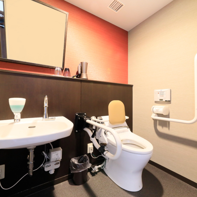 Universalroom Bathroom