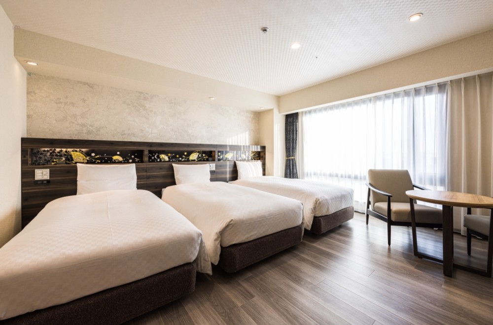 Triple Room