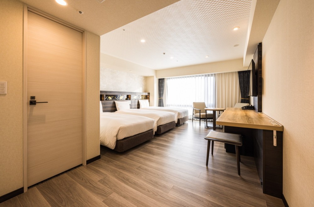 Triple Room