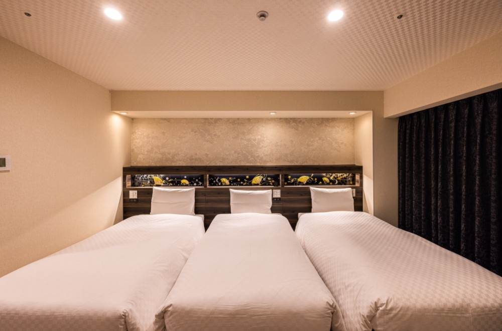 Triple Room