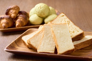ANDEのミルク食パン／焼き立てパン