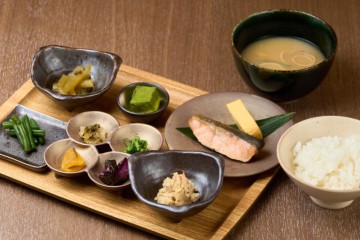 和食　JAPANESE　DISH
